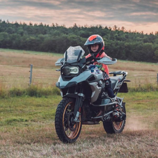 Matoušek (Přijďte se projet)