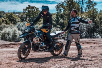 trénink jízdy na motorce v terénu